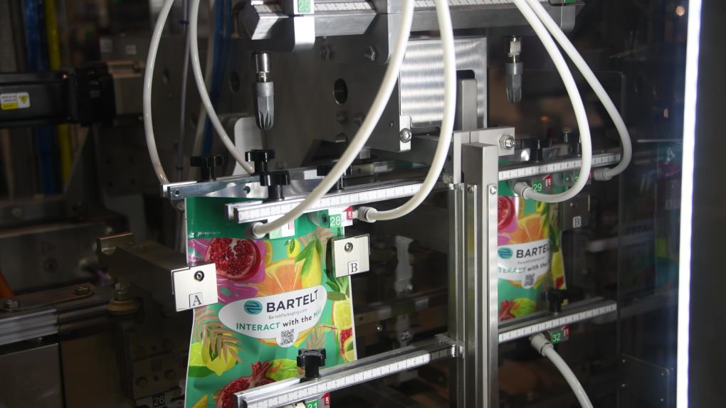 Sustainable-Bartelt-HFFS-Poucher-Machines-Packaging-for-Snack-Candy-Industry-1